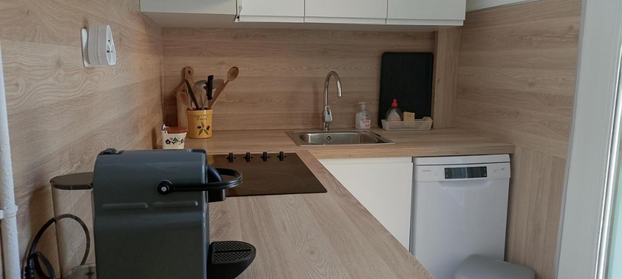 Le Gabian, Duplex Proche Plage Et Centre Санари-сюр-Мер Екстериор снимка